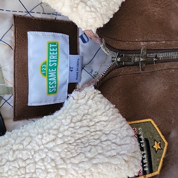 Bomber Jacket Size 4t Pilot Sesame Street - Picture 3 of 5